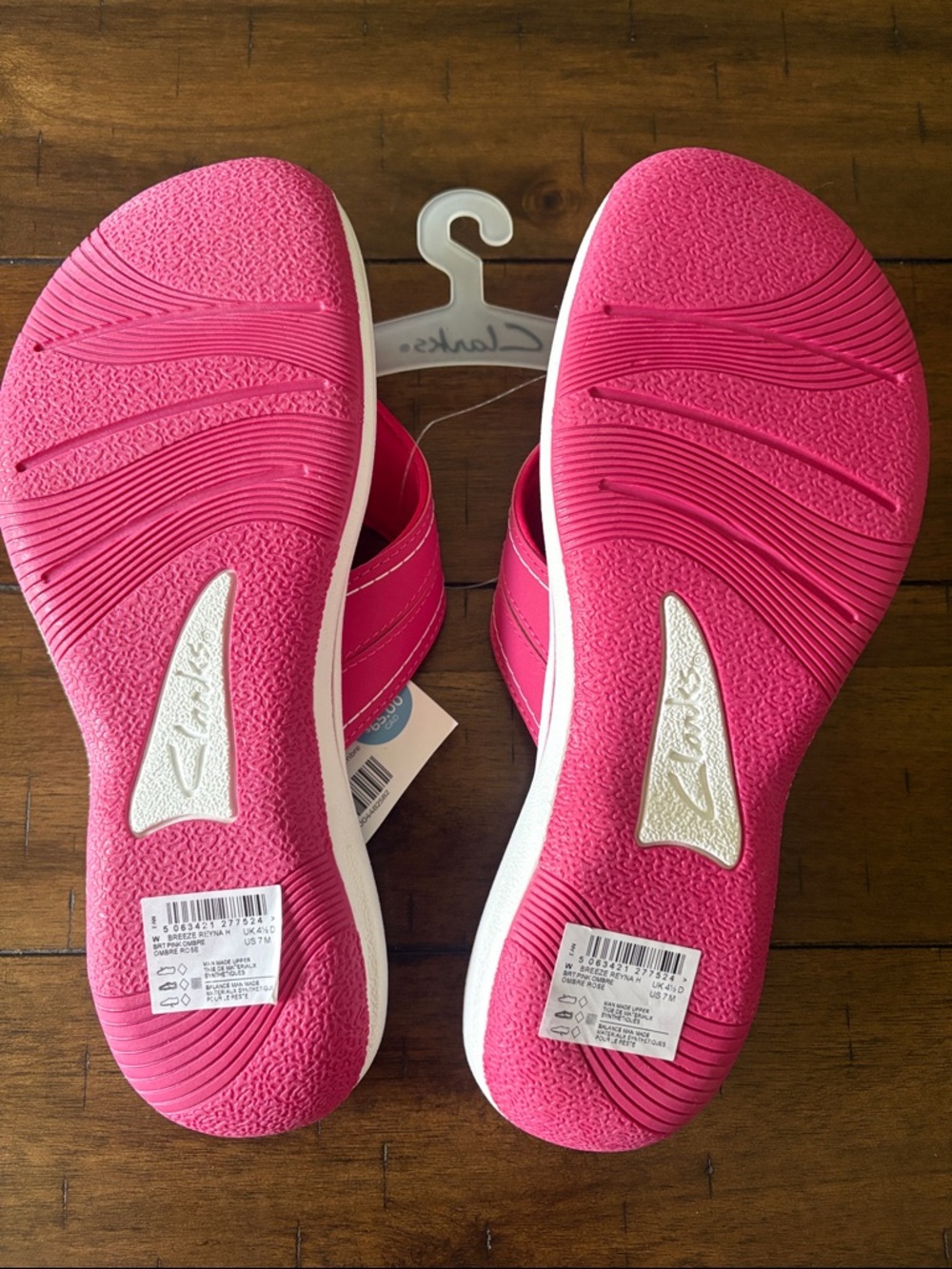 Clark’s Cloudsteppers flat thong sandals size 7 NWT - Picture 3 of 3